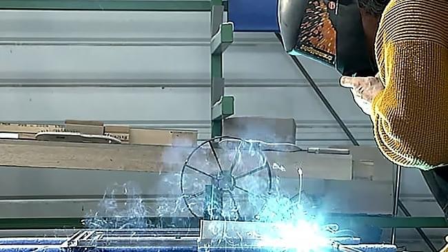 Manufacturing wood-aluminium windows